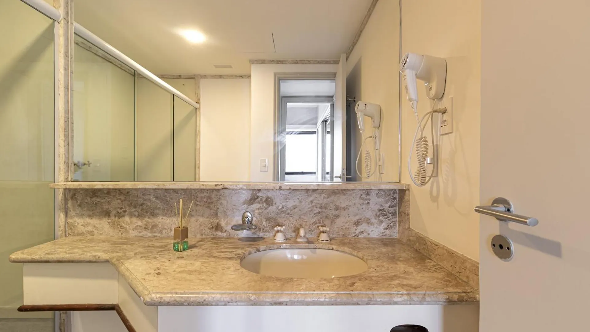 Easy Star - Pratico Flat C/Vaga Proximo Do Shopping Pamplona - Do03I Apartment Sao Paulo Brazil